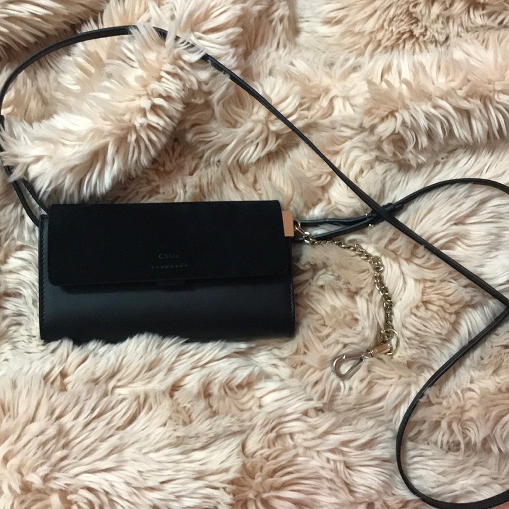 Authentic Chloe Faye wallet on chain